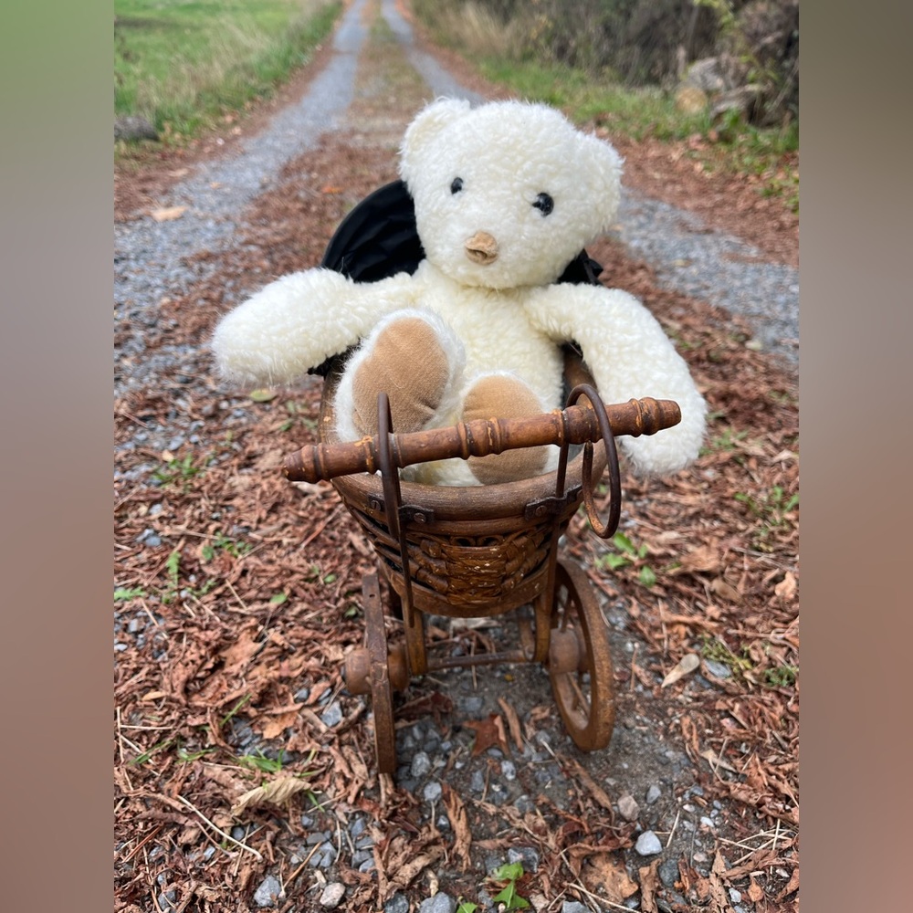 Vintage Doll Stroller Decor - Picture 2 of 11